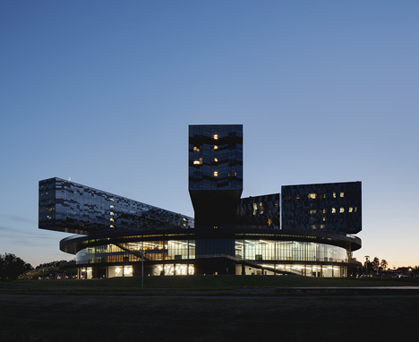 Moscow School of Management Skolkovo by Adjaye Associates Moscow School of Management Skolkovo by Adjaye Associates