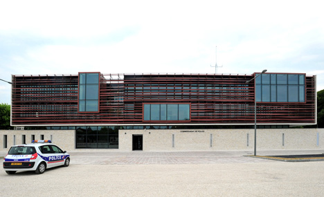 Police Station of Provins by Ameller, Dubois & Associés Police Station of Provins by Ameller, Dubois & Associés