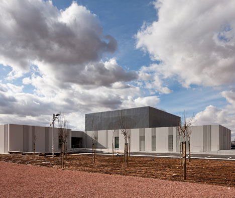 Railway Control Centre by Moreno del Valle Arquitectos Railway Control Centre by Moreno del Valle Arquitectos