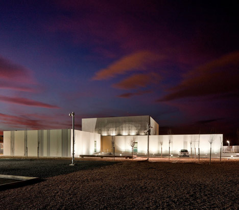 Railway Control Centre by Moreno del Valle Arquitectos Railway Control Centre by Moreno del Valle Arquitectos