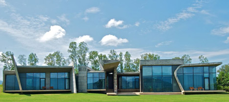 Rishikesh House by Rajiv Saini + Associates Rishikesh House by Rajiv Saini + Associates