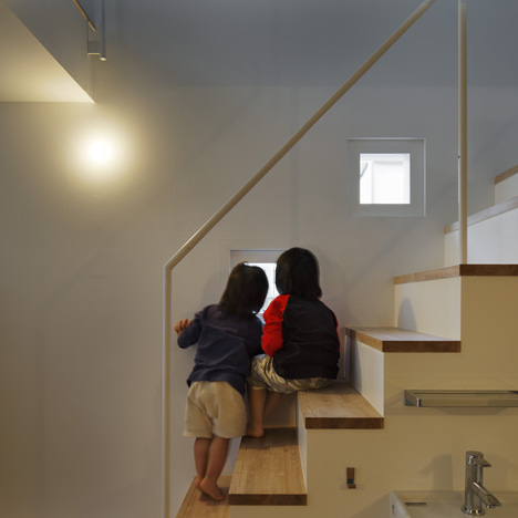 Room Room by Takeshi Hosaka Room Room by Takeshi Hosaka