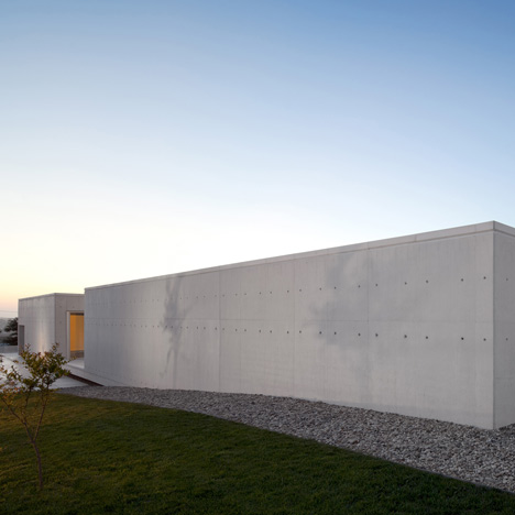 House in Leiria by ARX House in Leiria by ARX