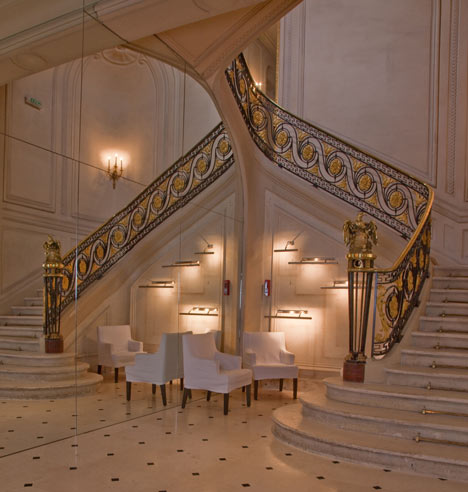 Maison Champs Elysees by Maison Martin Margiela Maison Champs Elysees by Maison Martin Margiela