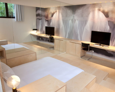 Maison Champs Elysees by Maison Martin Margiela Maison Champs Elysees by Maison Martin Margiela