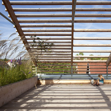 Eco-Sustainable House by Djuric Tardio Architectes Eco-Sustainable House by Djuric Tardio Architectes