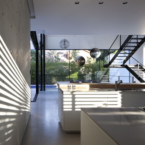 Box? Object? House! by Pitsou Kedem Box? Object? House! by Pitsou Kedem