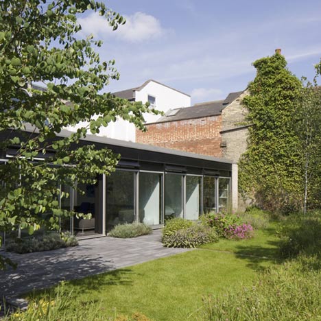 Hampstead Lane by Duggan Morris Architects