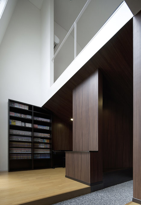 Hansha Reflection House by Studio SKLIM