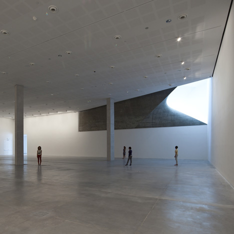 Herta and Paul Amir Building of the Tel Aviv Museum of Art by Preston Scott Cohen Herta and Paul Amir Building of the Tel Aviv Museum of Art by Preston Scott Cohen