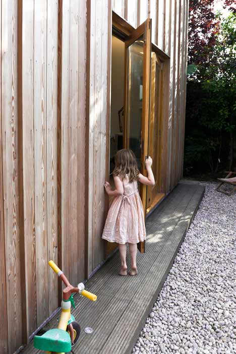 Timber Fin House in Walthamstow by Neil Dusheiko Architect