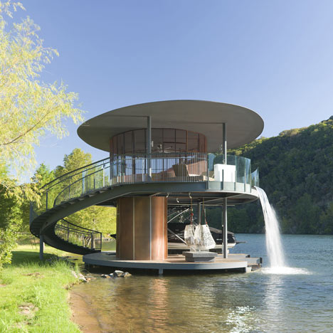 Shore Vista Boat Dock by Bercy Chen Studio