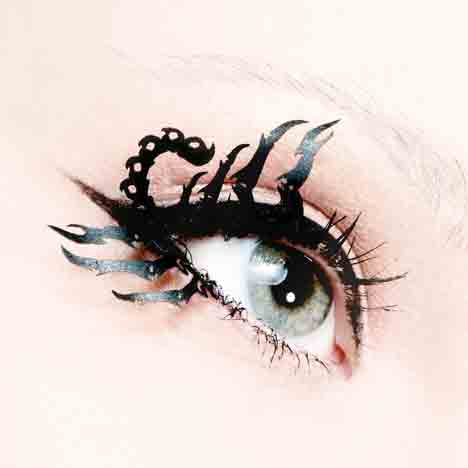 Paper eyelashes by Paperself at The Temporium Paper eyelashes by Paperself at The Temporium