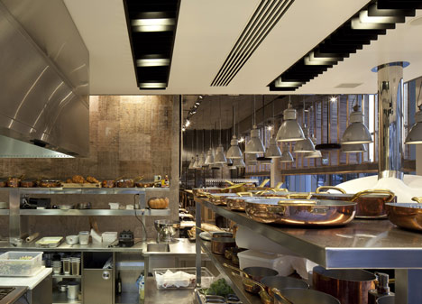 Tel Aviv Restaurant by Baranowitz Kronenberg Architecture