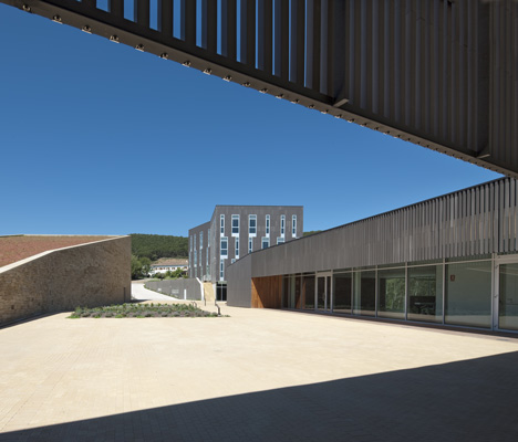 Bodega-La-Grajera-by-Virai-Arquitectos Bodega-La-Grajera-by-Virai-Arquitectos