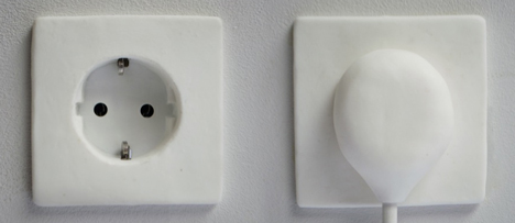 Sharing Plug by Dave Hakkens Sharing Plug by Dave Hakkens