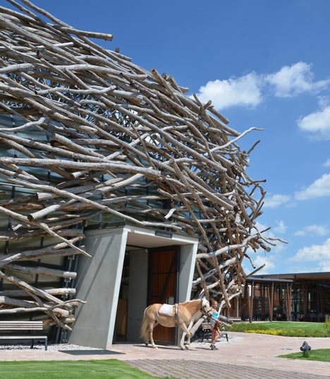 Stork Nest Farm by SGL Projekt Stork Nest Farm by SGL Projekt