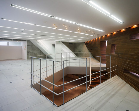Sunwell Muse by Takato Tamagami and Be-Fun Sunwell Muse by Takato Tamagami and Be-Fun