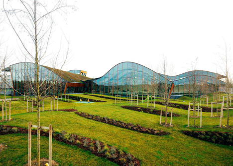 The Mantes-la-Jolie Water Sports Centre by Agence Search