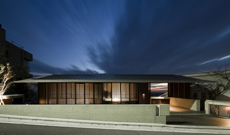 Wind-dyed House by Kazuhiko Kishimoto:acaa Wind-dyed House by Kazuhiko Kishimoto:acaa