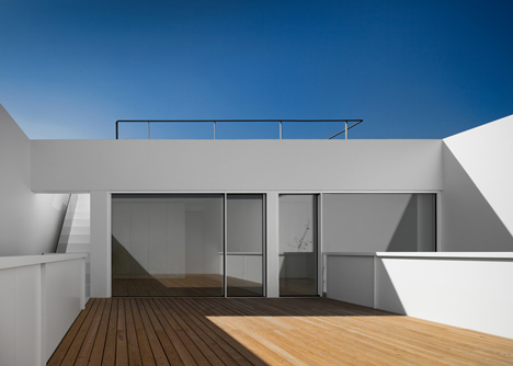 House in Juso by ARX Portugal and Stefano Riva House in Juso by ARX Portugal and Stefano Riva