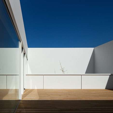 House in Juso by ARX Portugal and Stefano Riva House in Juso by ARX Portugal and Stefano Riva