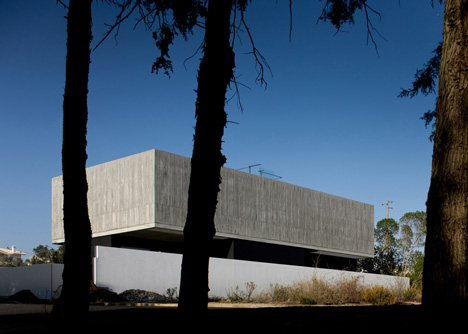 House in Juso by ARX Portugal and Stefano Riva House in Juso by ARX Portugal and Stefano Riva