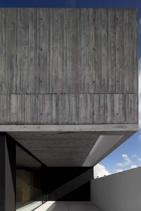 House in Juso by ARX Portugal and Stefano Riva House in Juso by ARX Portugal and Stefano Riva