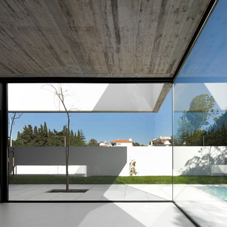 House in Juso by ARX Portugal and Stefano Riva House in Juso by ARX Portugal and Stefano Riva