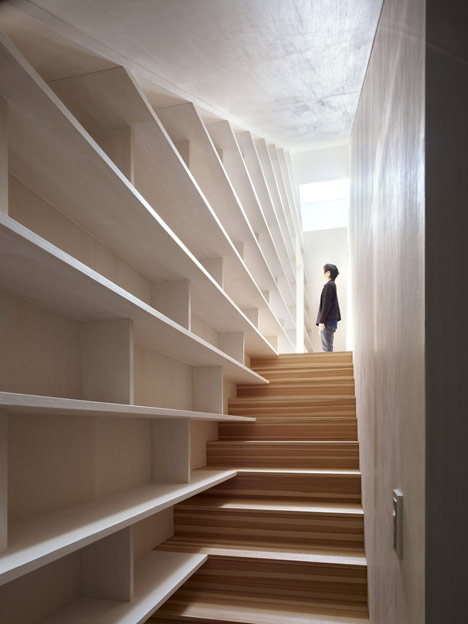 Cloudy House by Takao Shiotsuka