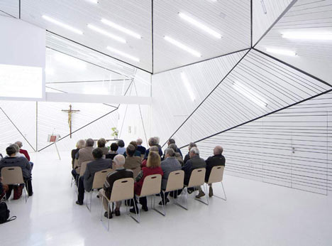 Oasis Centre of Pastoral Care by X Architekten Oasis Centre of Pastoral Care by X Architekten