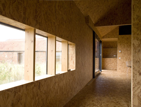 Stealth Barn by Carl Turner Architects