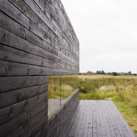 Stealth Barn by Carl Turner Architects