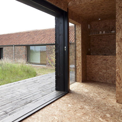 Stealth Barn by Carl Turner Architects