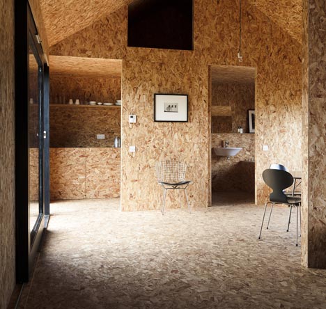 Stealth Barn by Carl Turner Architects