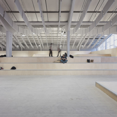 Zap' Ados by Bang Architectes
