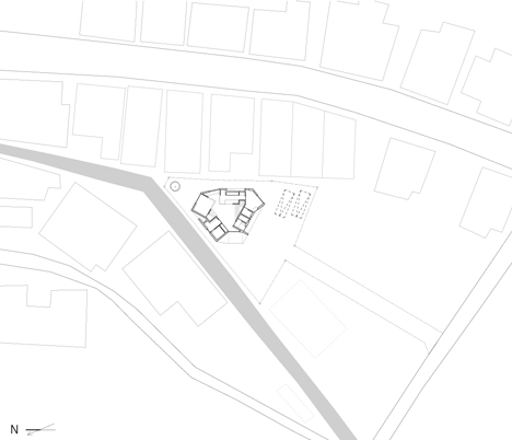 House in Iizuka by rhythmdesign House in Iizuka by rhythmdesign