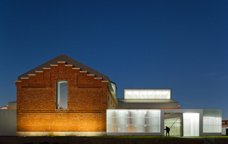 Civic Centre in Palencia by Exit Architects Civic Centre in Palencia by Exit Architects