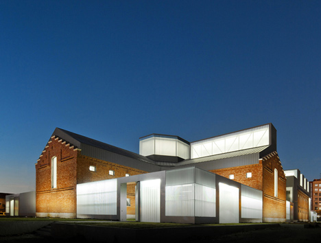 Civic Centre in Palencia by Exit Architects Civic Centre in Palencia by Exit Architects