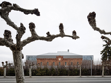 Civic Centre in Palencia by Exit Architects Civic Centre in Palencia by Exit Architects