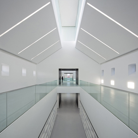 Civic Centre in Palencia by Exit Architects Civic Centre in Palencia by Exit Architects