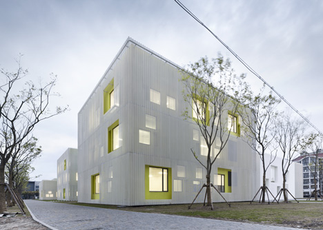 Qingpu Youth Centre by Atelier Deshaus