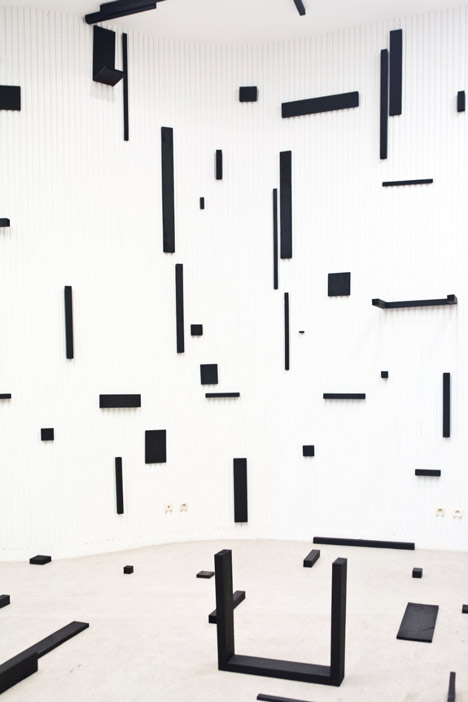 Based on a Grid by Esther Stocker Based on a Grid by Esther Stocker