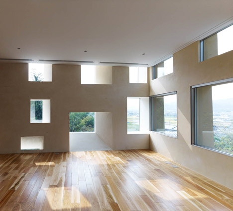 Enbutsu-do at Eifuku-ji Temple by Zai Shirakawa Architects & Associates