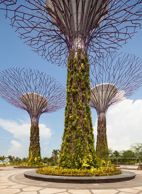 Gardens By The Bay by Grant Associates and Wilkinson Eyre