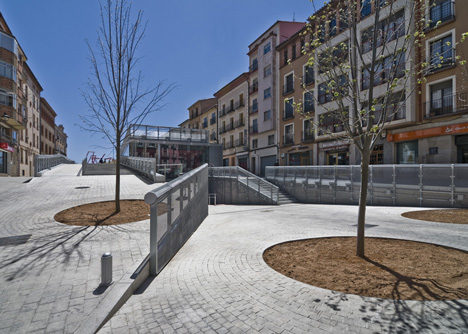 TERUEL-ZILLA! by Mi5 Arquitectos and PKMN Architectures TERUEL-ZILLA! by Mi5 Arquitectos and PKMN Architectures