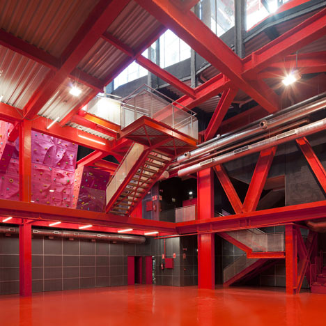 TERUEL-ZILLA! by Mi5 Arquitectos and PKMN Architectures TERUEL-ZILLA! by Mi5 Arquitectos and PKMN Architectures