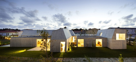 House in Ovar by Paula Santos