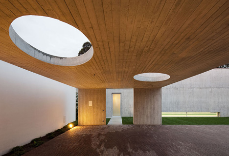 House in Ovar by Paula Santos