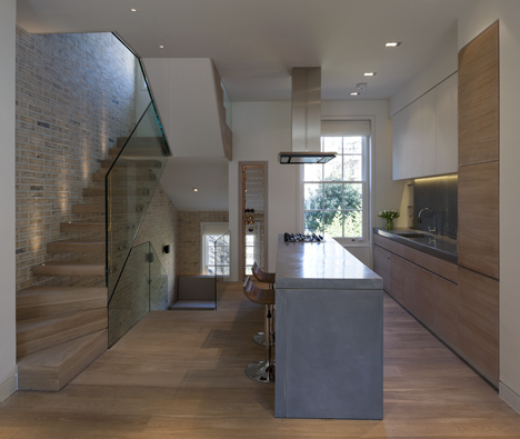 Butterfly Loft Apartment by Tigg Coll Architects Butterfly Loft Apartment by Tigg Coll Architects